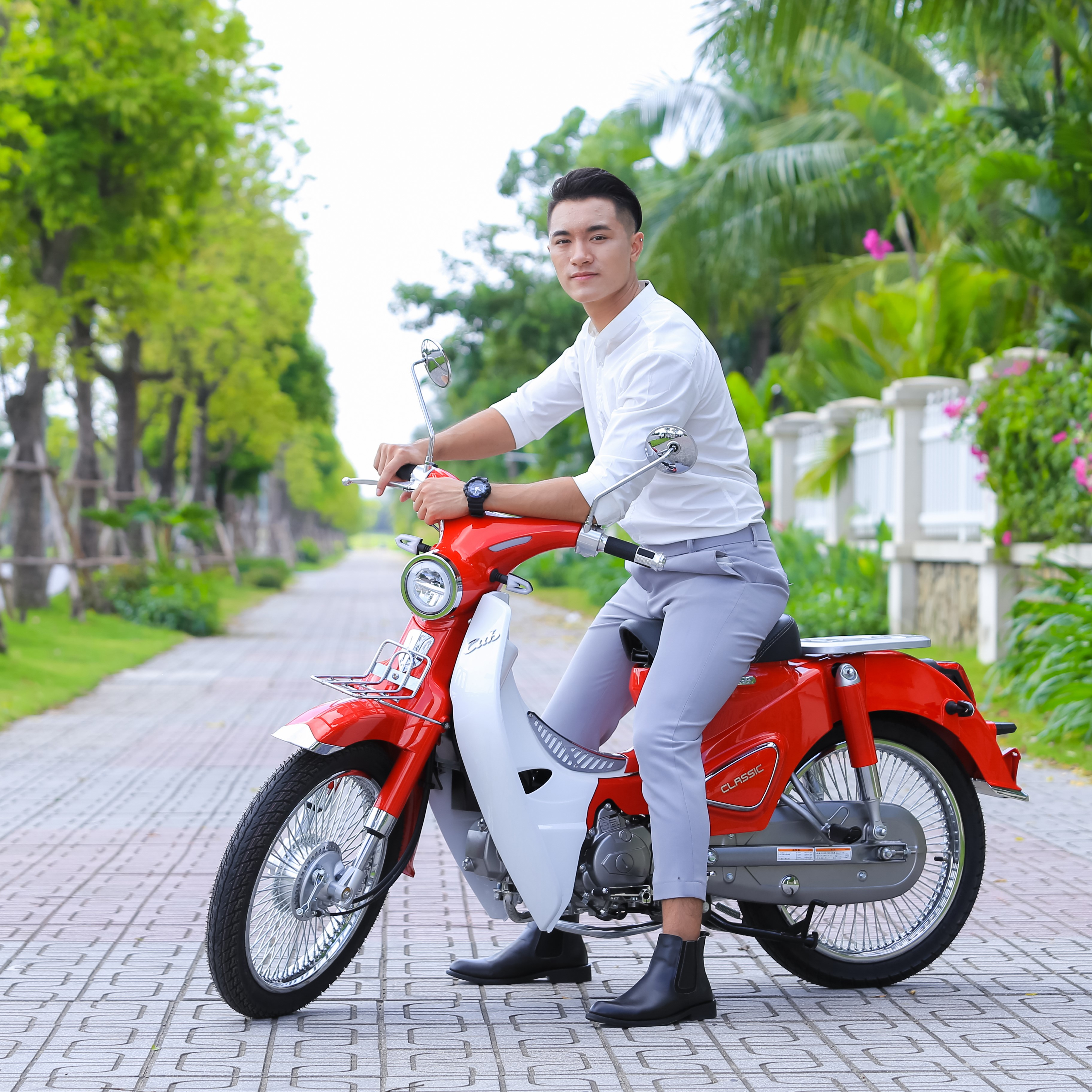 NHỮNG ĐIỀU CẦN BIẾT KHI ĐI XE MÁY 50CC KHÔNG CẦN BẰNG LÁI